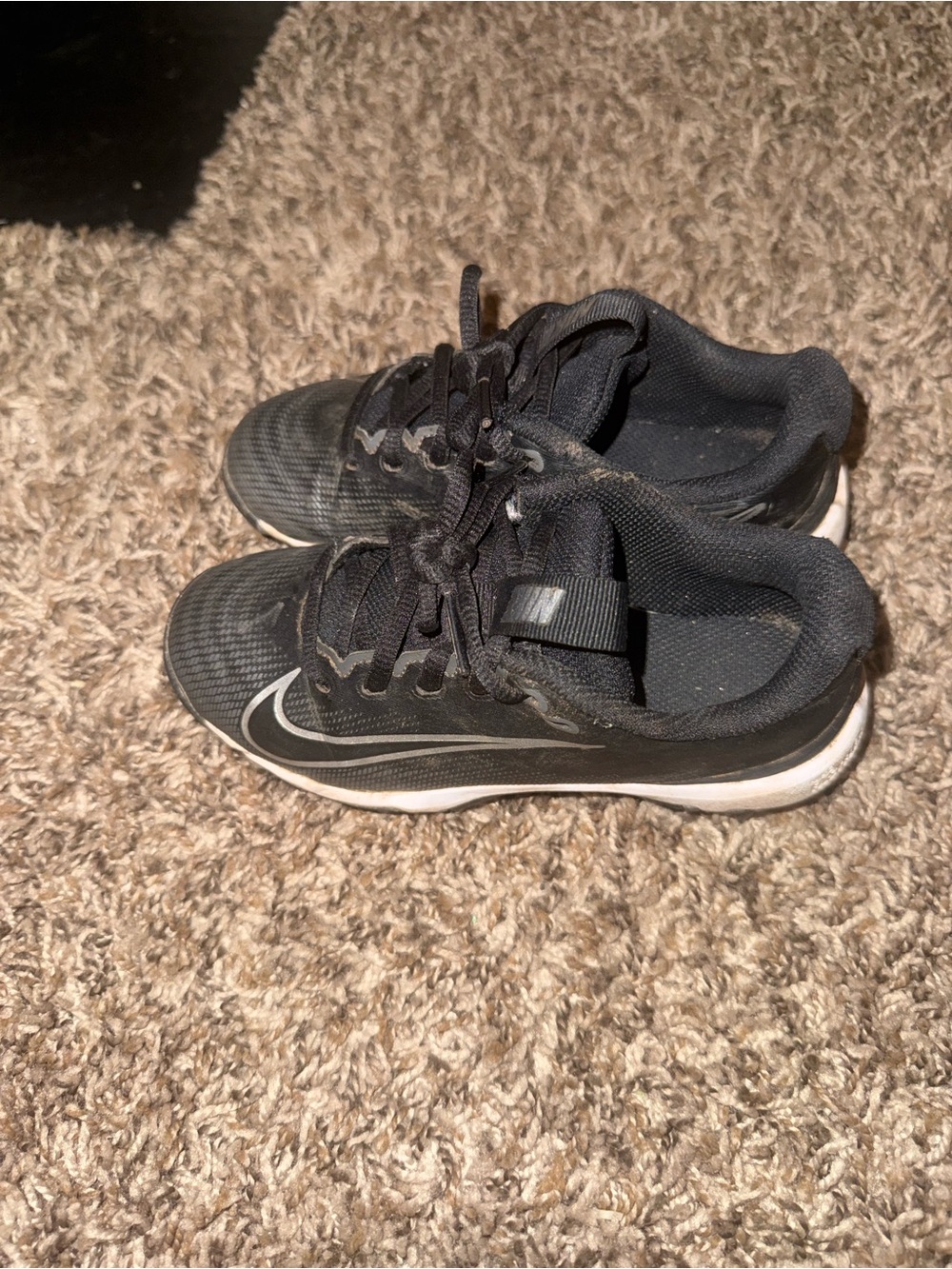 Nike Kids Black and White Low-Top Cleats
